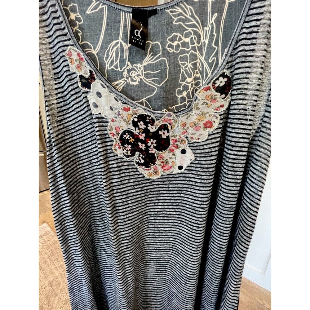 Awake By OS Sleeveless Top Size 1X Double Sided Floral‎ Black Stripes Colorful